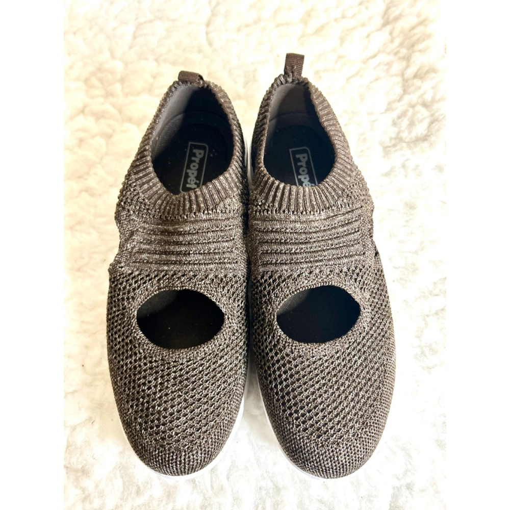 Propet TravelActiv Avid slip-on shoes in brown knit mesh Women Size 9